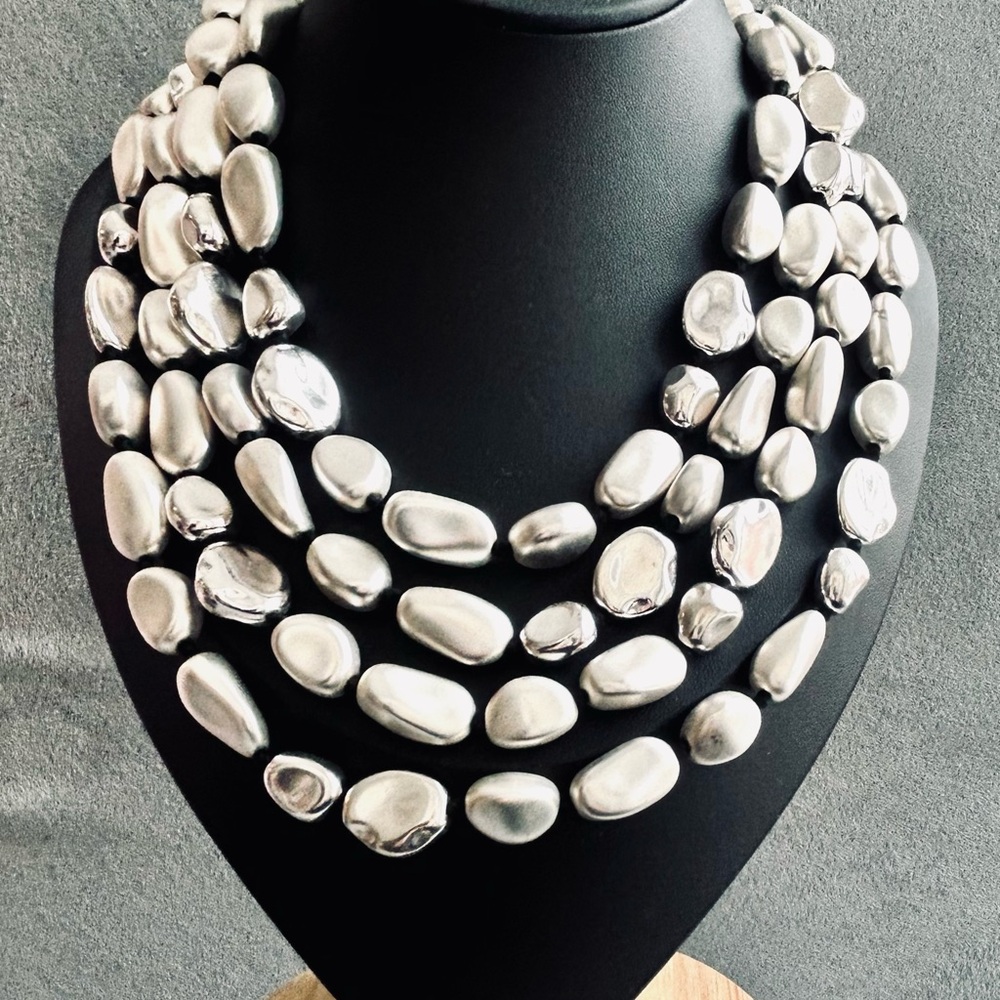 She Punches Above Her Weight! Light As A (Few) Feathers Necklace